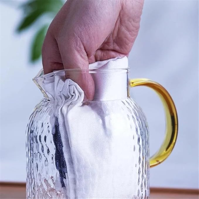 GRFIT Glass Water Pitcher with Filter Lid and Spout Pourer Heat Resistant Glass Jug for Hot and Cold Drinks Tea Bottle Ice Cream Homemade Water Jug (1.5L)