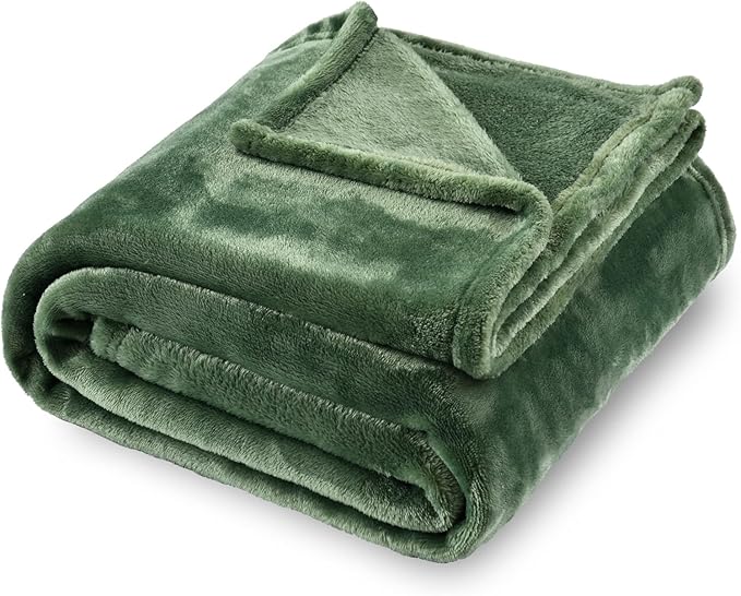 SOCHOW Flannel Fleece Blanket Twin Size, All Season Super Soft Cozy Blanket for Bed or Couch, Olive Green, 60" X 80"